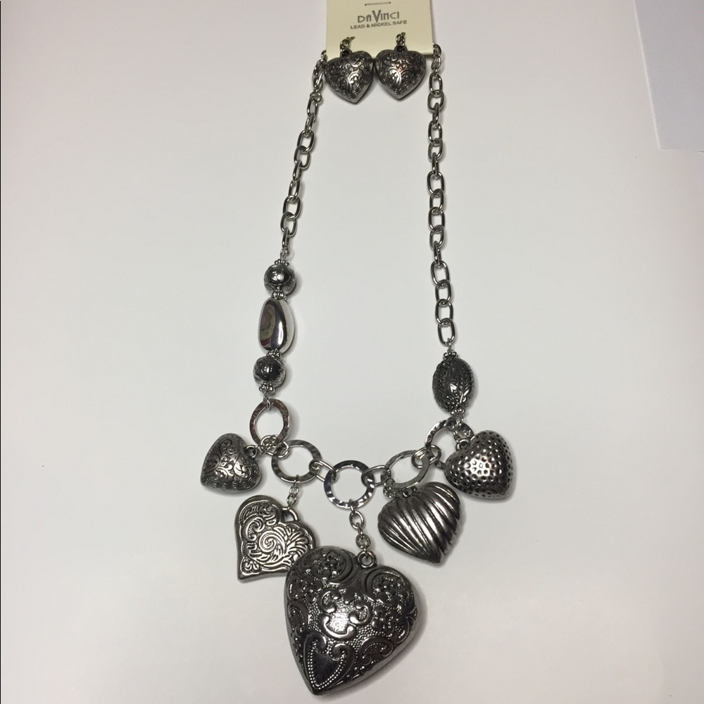 DaVinci necklace and earrings set